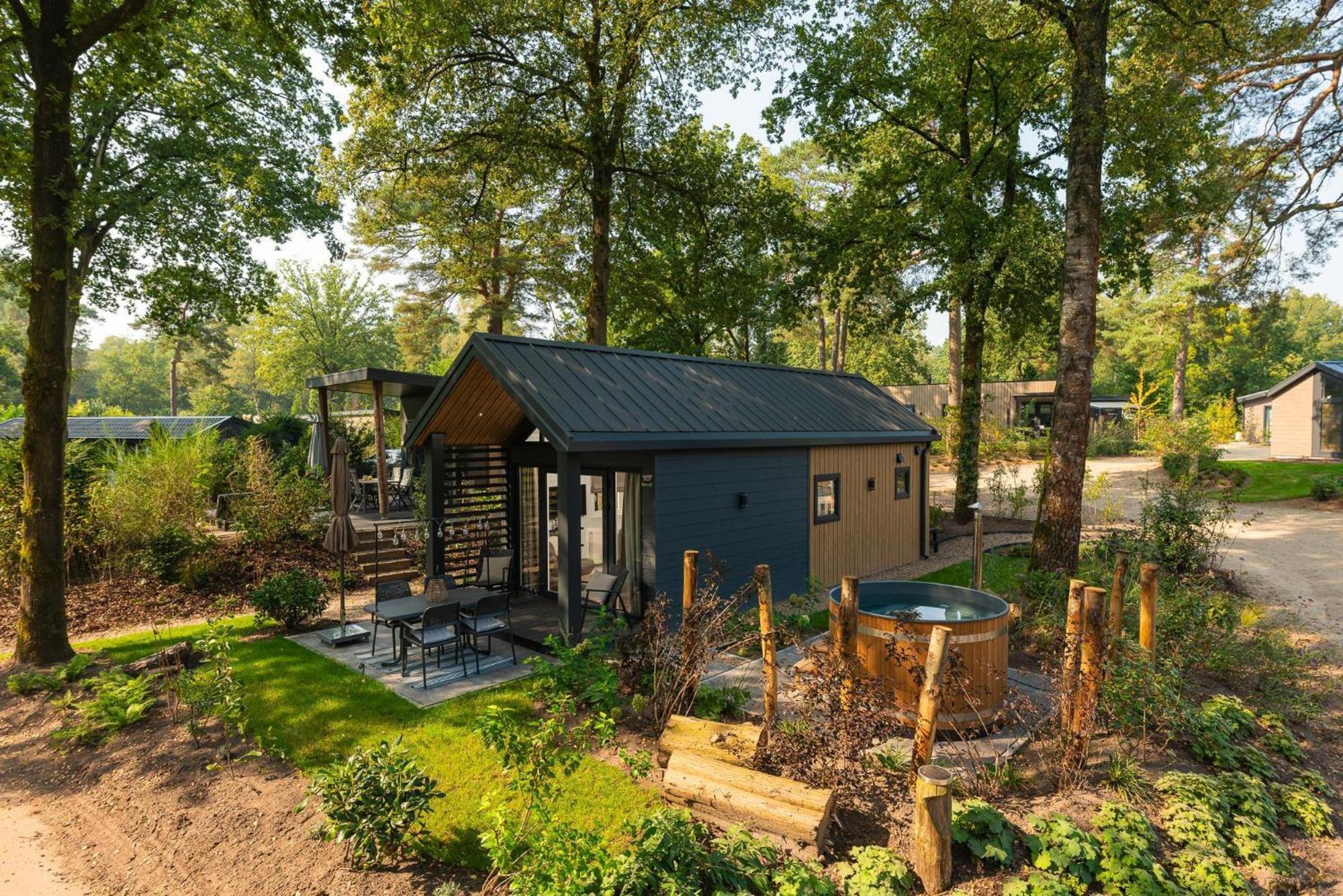 Veluwepark De Bosgraaf | Comfort Met Hottub Lieren Bagian luar foto